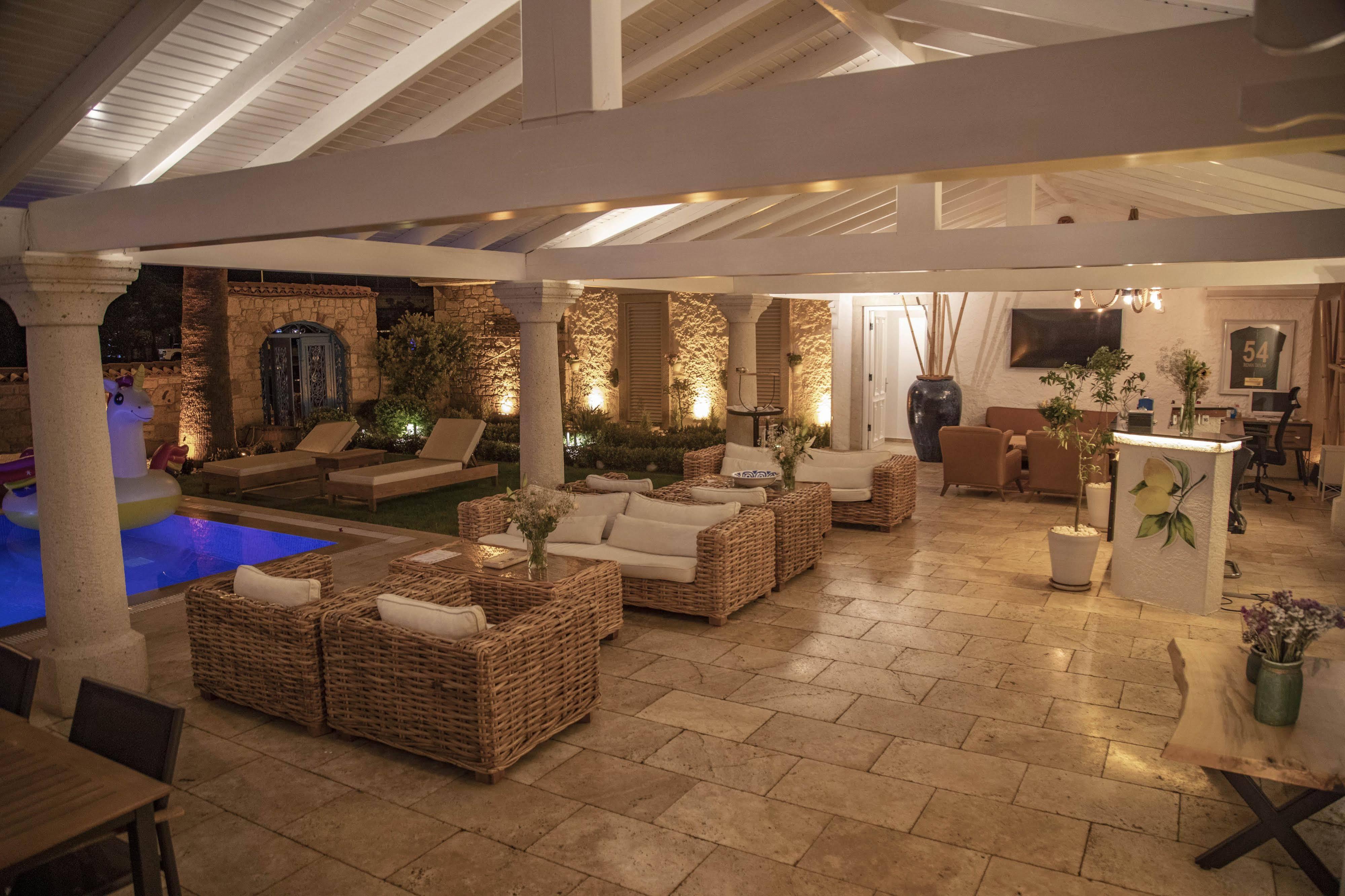 Alacati Limonaia Hotel Esterno foto